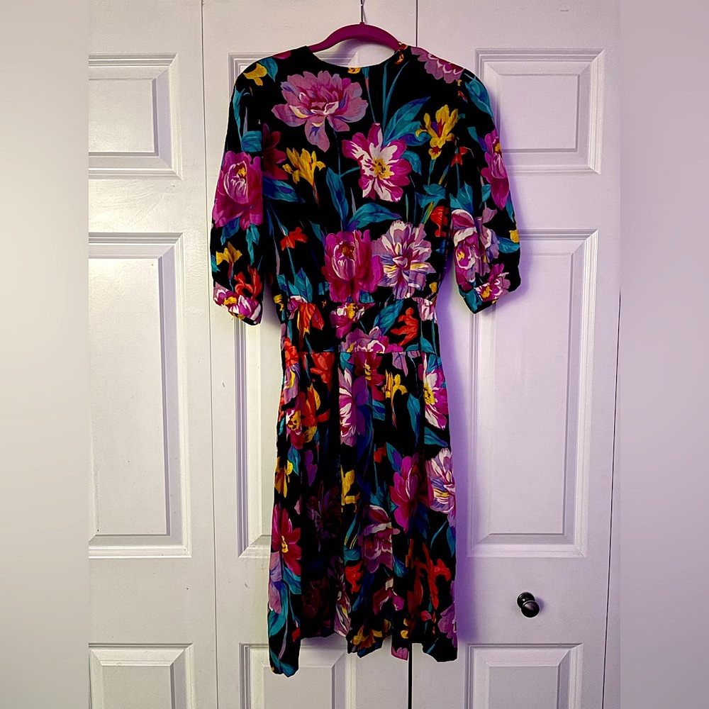 Authentic Vintage Mint Condition Floral Small Back Button Dress 90s Vibrant